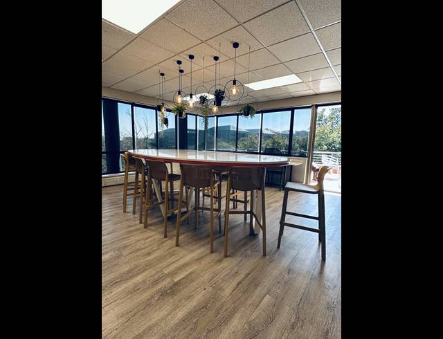 574M² OFFICE TO LET IN WOODMEAD